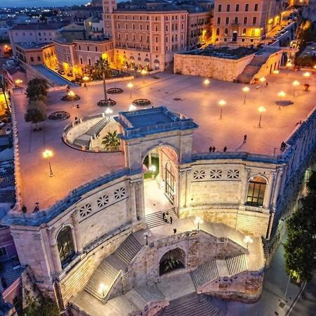 Stupenda Suite A Cagliari Piazza Galilei Exterior foto