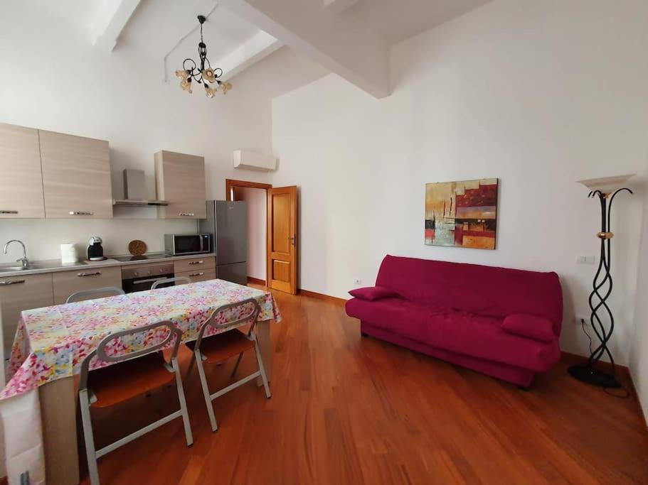 Stupenda Suite A Cagliari Piazza Galilei Exterior foto
