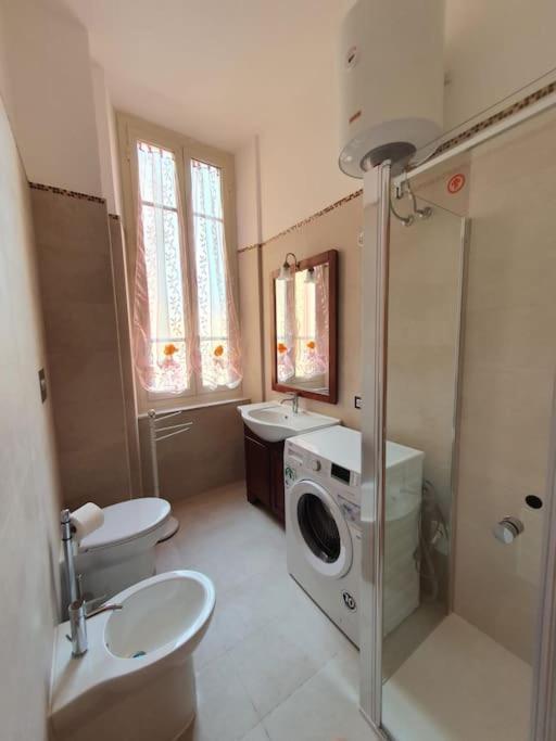Stupenda Suite A Cagliari Piazza Galilei Exterior foto